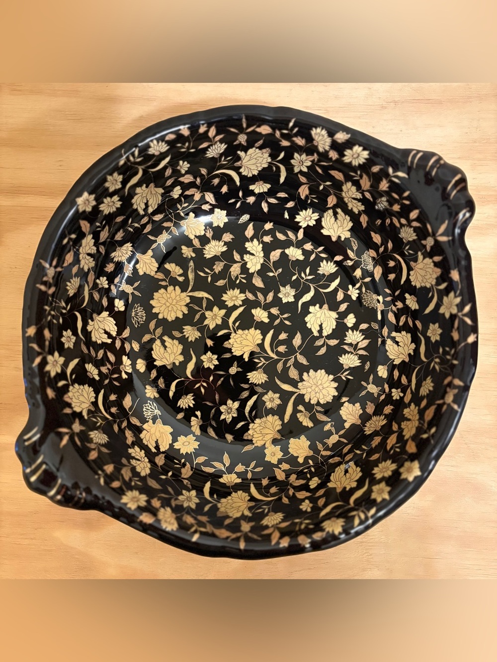 Large Decorative Asian Porcelain Bowl Gold Gilt Floral Scrolls